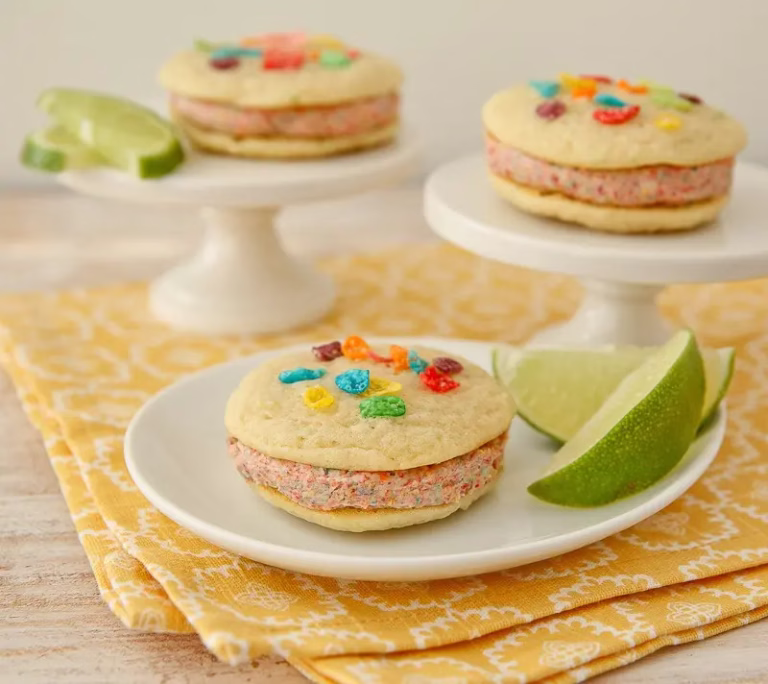 Coconut-Lime Fruity PEBBLES™ Whoopie Pies