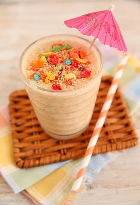 Fruity PEBBLES™ Tropical Crunch Smoothie